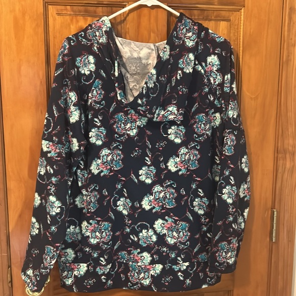 The Pioneer Woman Pull Over Floral Hoodie - Picture 6 of 8